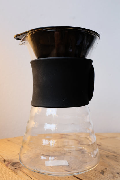 Hario V60 Drip Decanter 700ml (Plastik  inkl. 40 Papierfiltern)