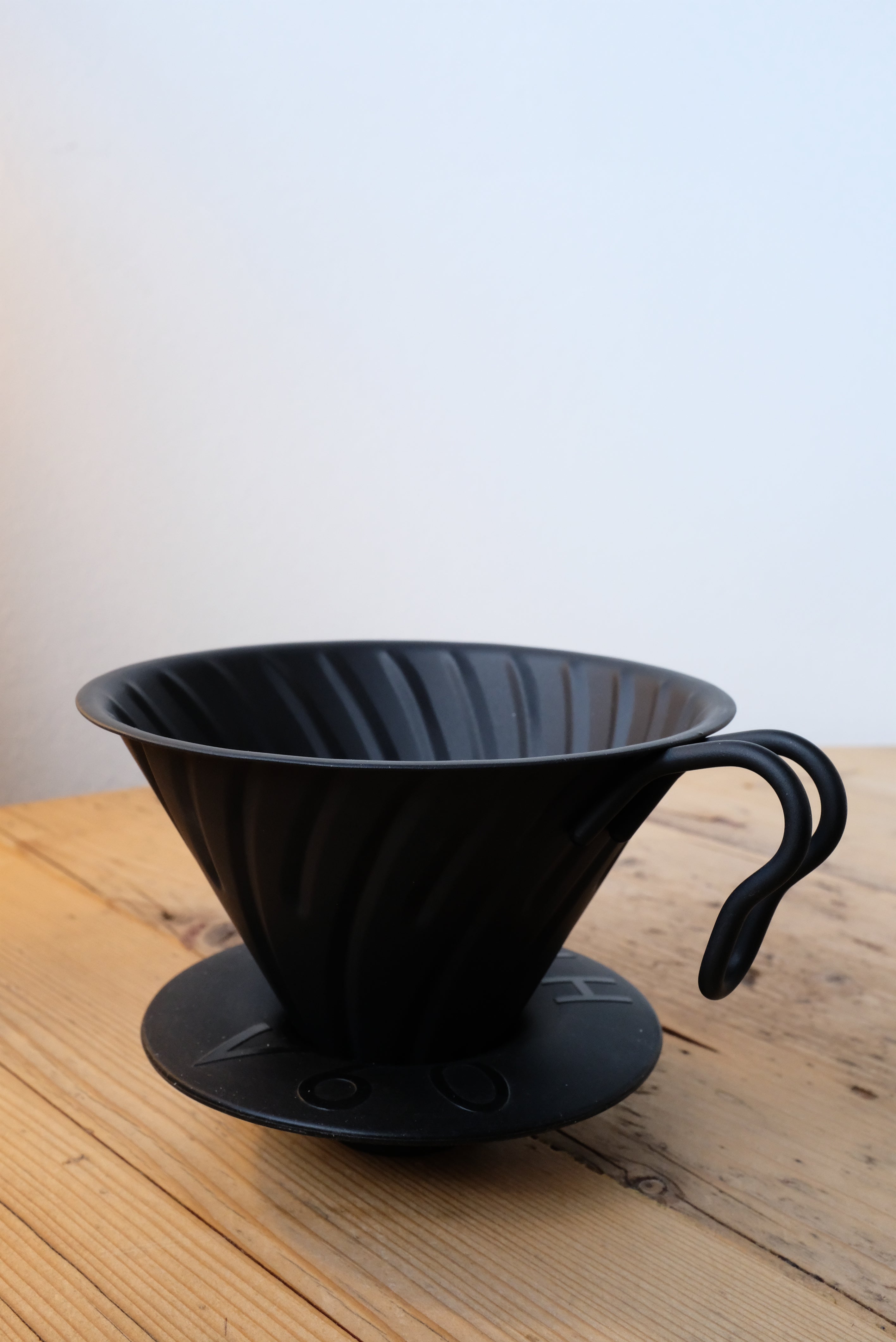 Hario V60 Handfilter 02 Metall schwarz matt