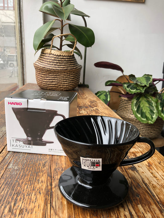 Hario V60 Handfilter 02 Porzellan Kasuya Model schwarz