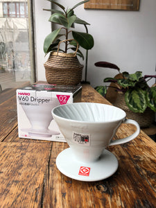Hario V60 Handfilter 02 Porzellan weiß