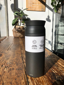 Kinto Travel Tumbler Thermobecher 500ml Schwarz